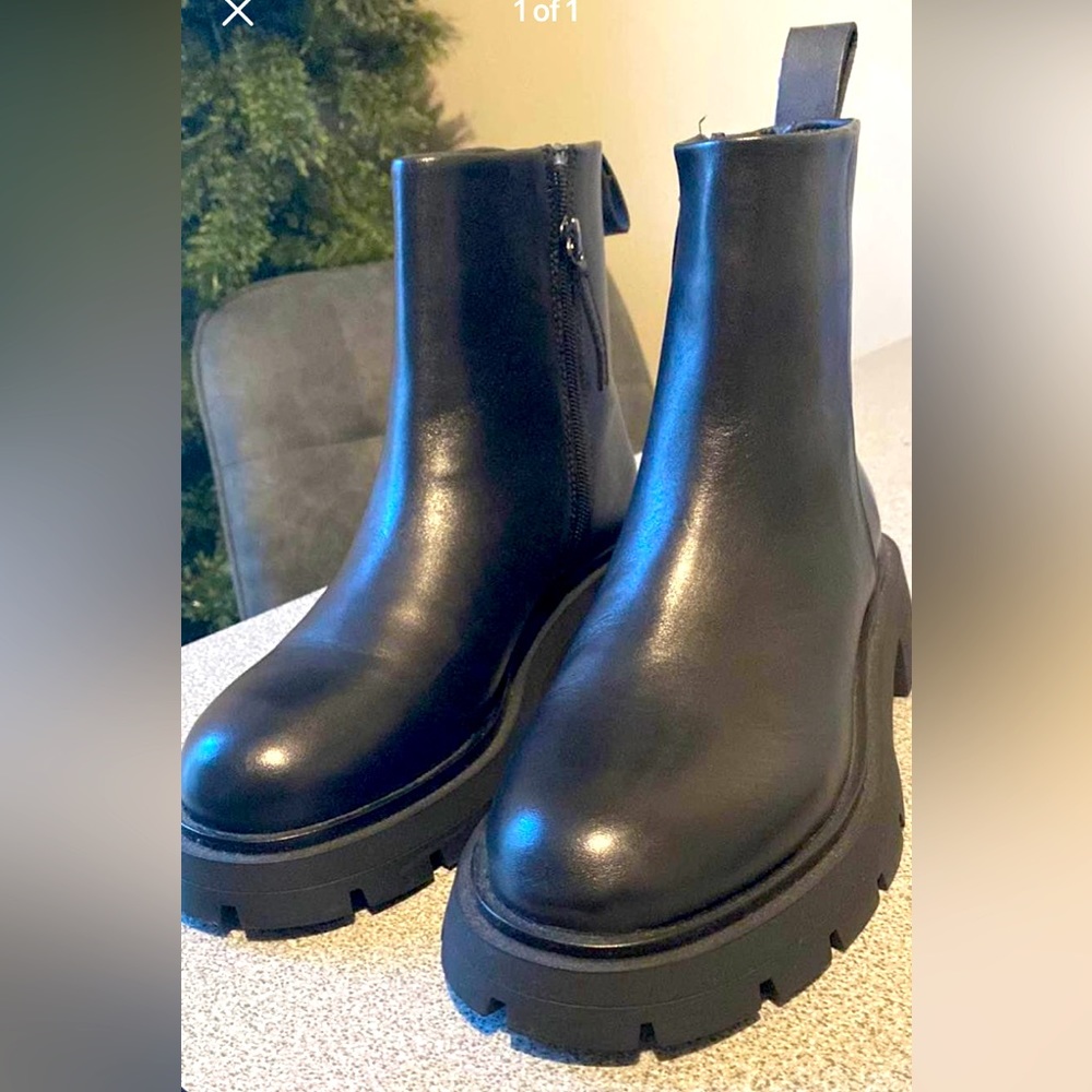 Zara black boots size 8 women.